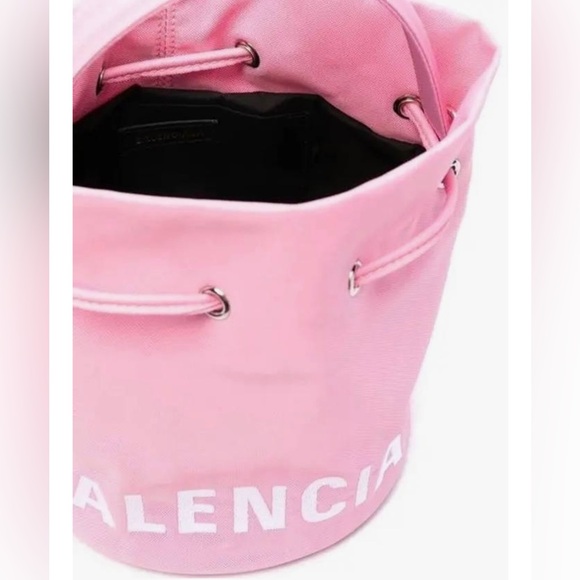 SOLD BALENCIAGA
Wheel XS Drawstring Bucket Bag Pink - Picture 4 of 11